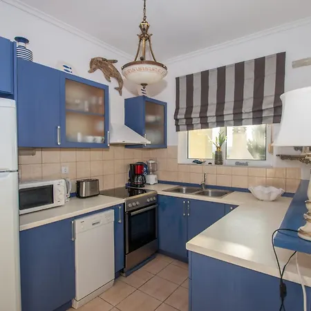 Olive By Seaside Villa Planos